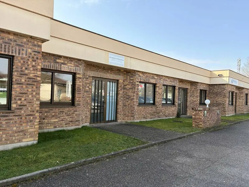12 Rue Jean Monnet, Eckbolsheim à louer Photo de l’immeuble– Image 1 sur 13