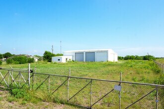 522 E Austin St, Robstown, TX à vendre Photo de l’immeuble– Image 1 sur 2