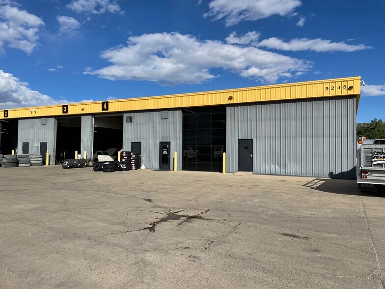 5245 E 69th Ave, Commerce City, CO à louer - Photo de l’immeuble – Image 2 sur 22