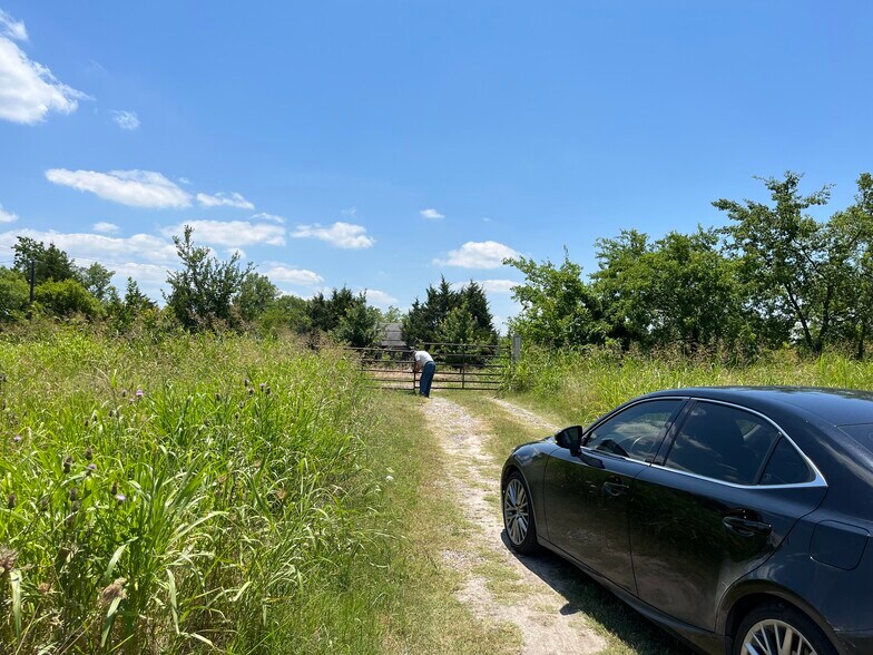1932 County Road 4308, Greenville, TX à vendre - Photo de l’immeuble – Image 3 sur 8