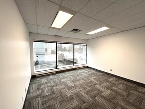 57 Auriga Dr, Ottawa, ON à louer Photo intérieure– Image 2 sur 7