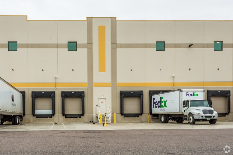 5755 FedEx Ln, Olive Branch, MS à louer - Photo de l’immeuble – Image 3 sur 10