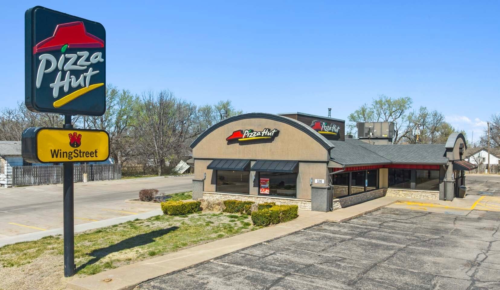 126 W 14th St, Larned, KS à vendre Photo principale– Image 1 sur 4