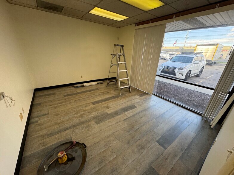 2381 S 2700 W, Salt Lake City, UT à louer - Photo de l’immeuble – Image 3 sur 5
