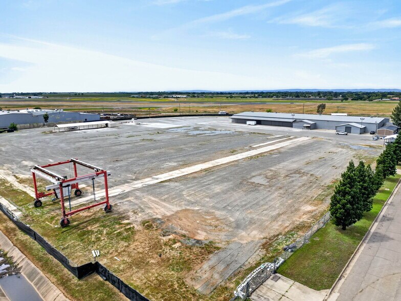 1260 Furneaux Rd, Olivehurst, CA à vendre - Photo de l’immeuble – Image 2 sur 6