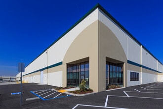 4485 S Minnewawa Ave, Fresno, CA à louer Photo de l’immeuble– Image 1 sur 1