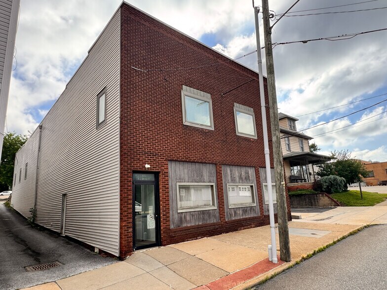 55 E Main St, Carrollton, OH à vendre - Photo de l’immeuble – Image 2 sur 59