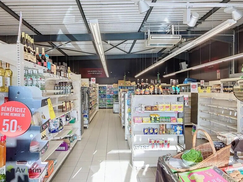 Local commercial dans Fontaine-Française à vendre - Photo de l’immeuble – Image 3 sur 11