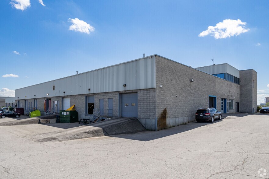 3205-3273 Aut Jean-Noël-Lavoie, Laval, QC à louer - Photo de l’immeuble – Image 2 sur 9