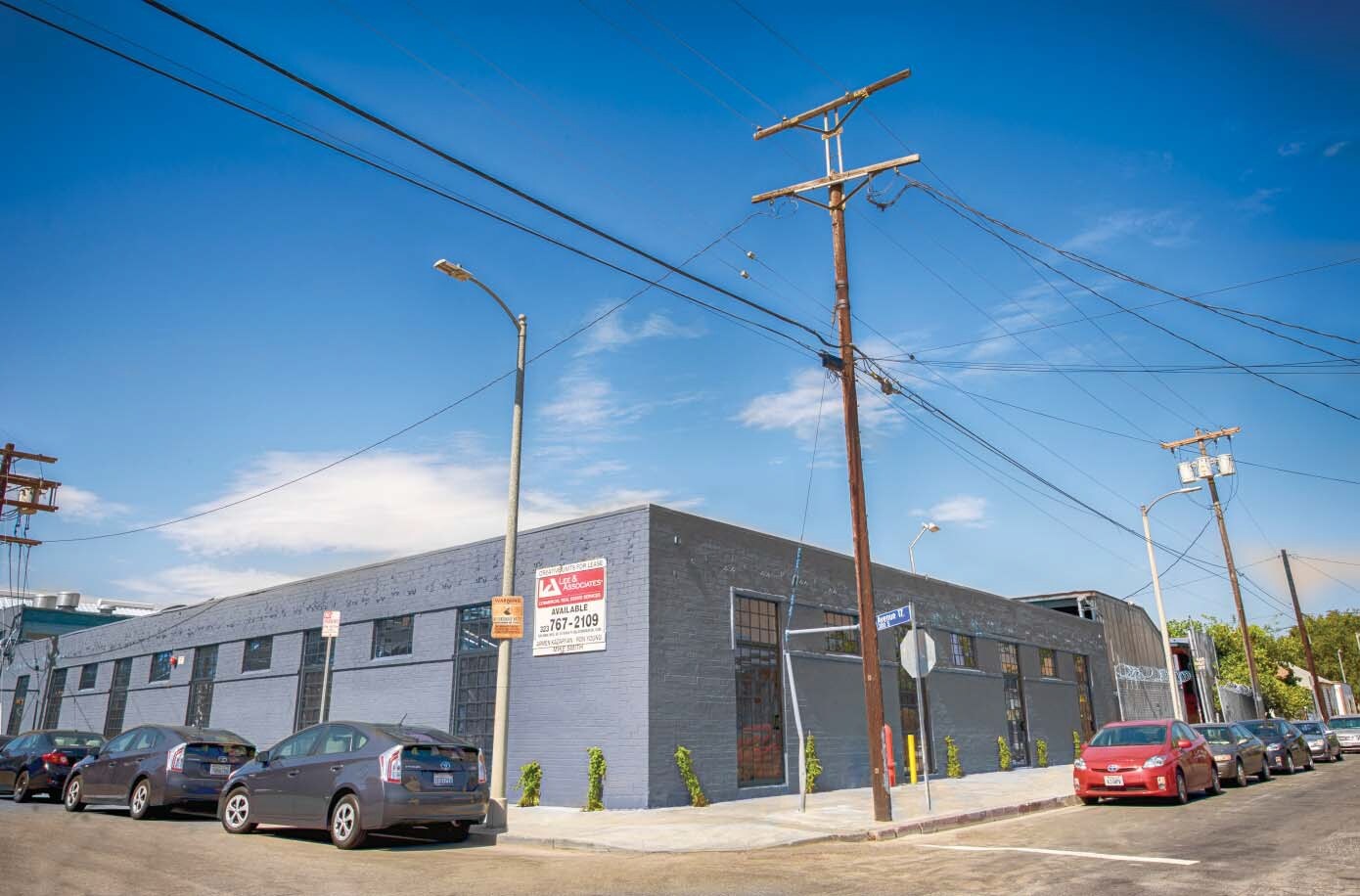 340 S Avenue 17, Los Angeles, CA à louer Photo de l’immeuble– Image 1 sur 9