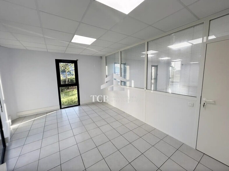 Bureau dans Vertou à louer - Photo de l’immeuble – Image 3 sur 3