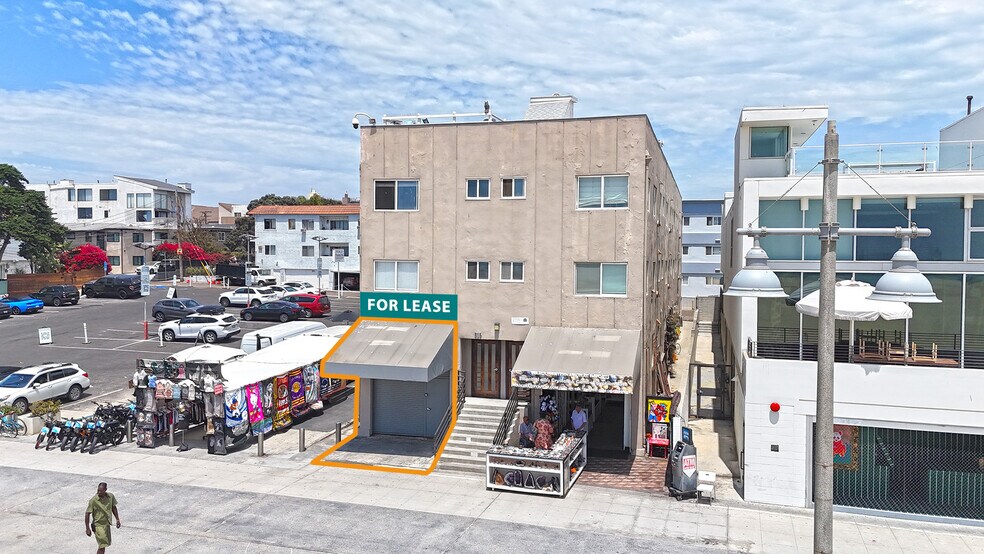 613 Ocean Front Walk, Venice, CA à louer - Photo de l’immeuble – Image 3 sur 6