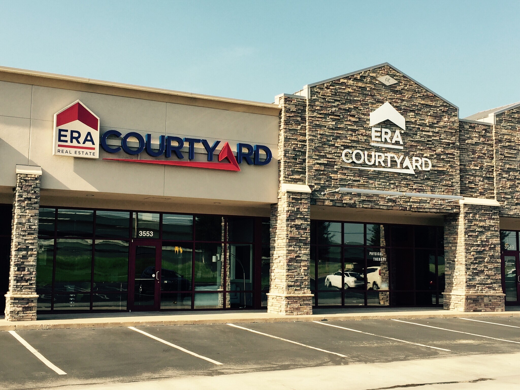 3521-3561 W Memorial Rd, Oklahoma City, OK à louer Photo de l’immeuble– Image 1 sur 16