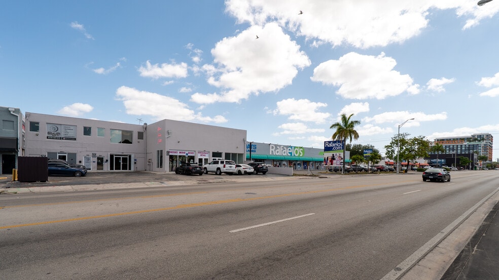 1833-1847 NW 20th St, Miami, FL à louer - Photo de l’immeuble – Image 2 sur 6
