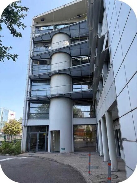 Bureau dans Lyon à louer - Photo de l’immeuble – Image 2 sur 16