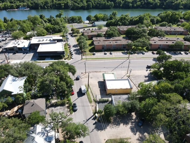 2500 Lake Austin Blvd, Austin, TX à vendre - Photo de l’immeuble – Image 1 sur 6