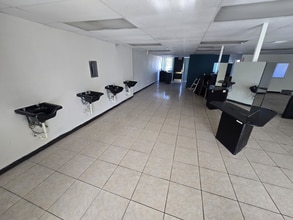 2501-2531 N State Road 7, Margate, FL à louer Photo intérieure– Image 1 sur 5