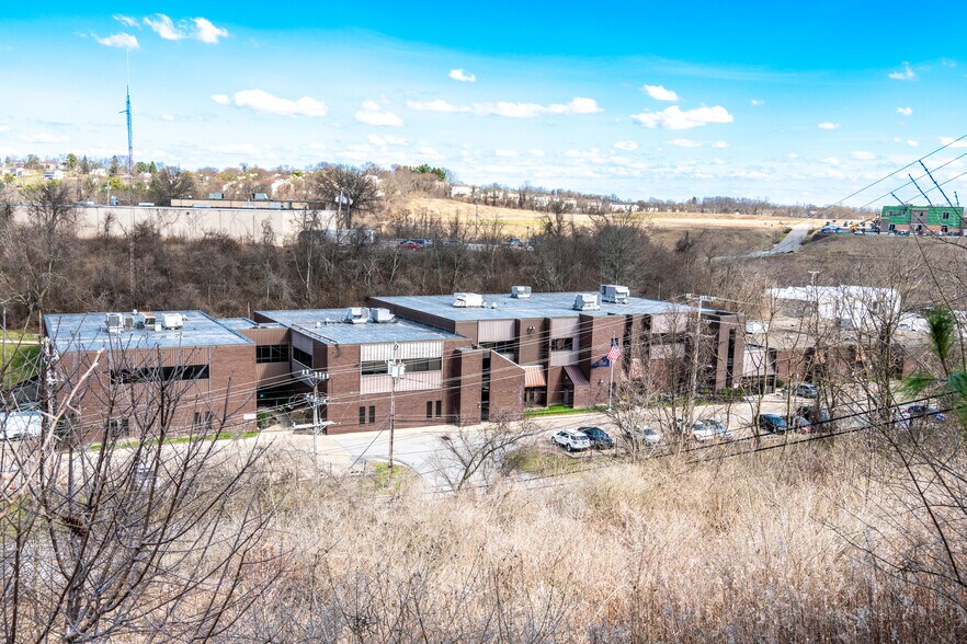 1000 Church Hill Rd, Pittsburgh, PA à louer - Aérien – Image 3 sur 32