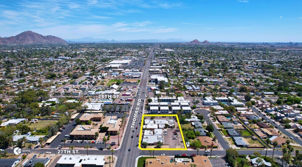 2701 E Thomas Rd, Phoenix, AZ à louer - Photo de l’immeuble – Image 3 sur 3