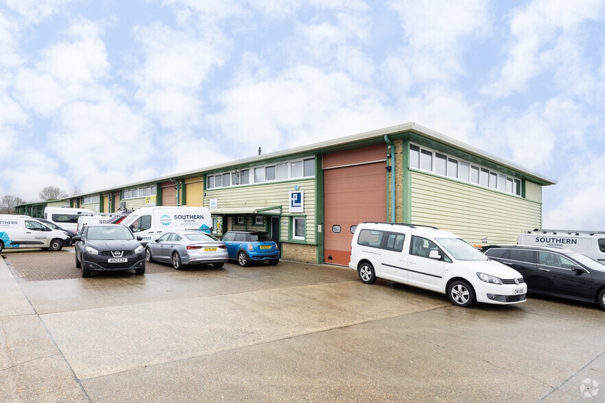 Ford Ln, Ford à vendre - Photo principale – Image 1 sur 4