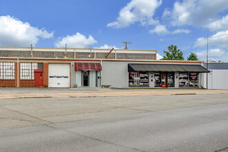 400-410 Amaret St, Fredericksburg, VA à louer Photo de l’immeuble– Image 1 sur 2