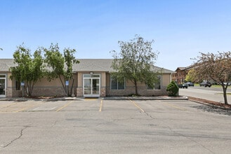 494 E 2400 N, Tooele, UT à louer Photo de l’immeuble– Image 2 sur 28