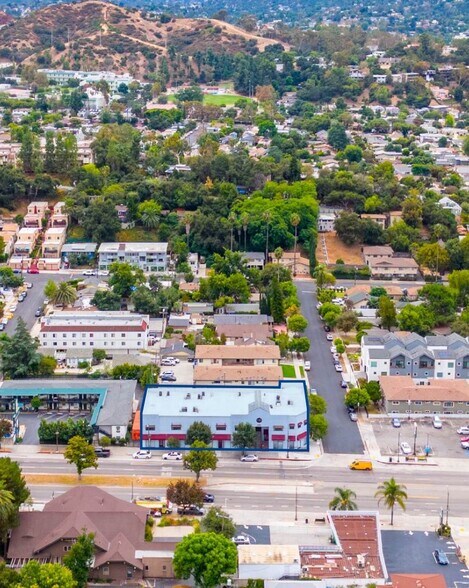 1860 Colorado Blvd, Los Angeles, CA à vendre - Aérien – Image 2 sur 4