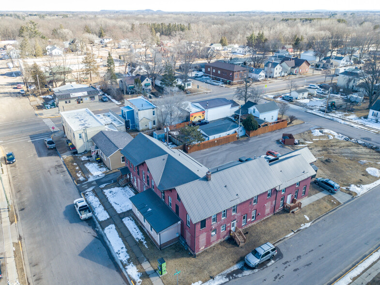 115 W Pearl St, New Lisbon, WI à vendre - Photo principale – Image 1 sur 46