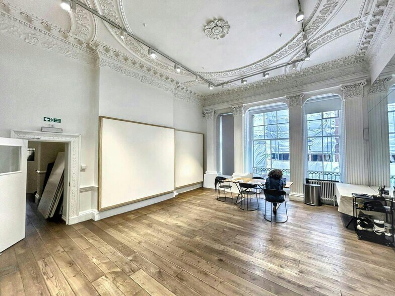 16 Cavendish St, Londres à louer - Photo de l’immeuble – Image 2 sur 8