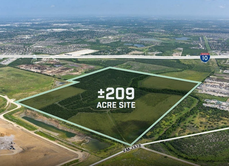 I-10 & FM 1516, San Antonio, TX à vendre - Aérien – Image 3 sur 4