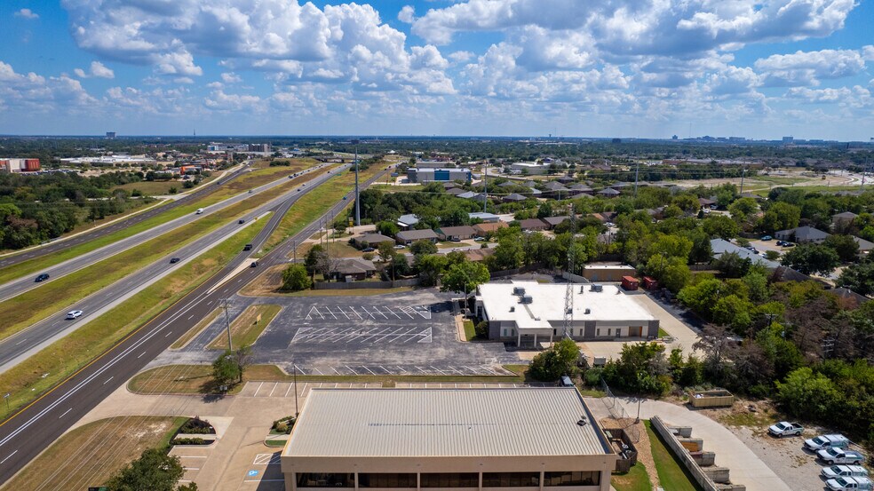 1003 N Earl Rudder Fwy, Bryan, TX à vendre - Photo de l’immeuble – Image 2 sur 17