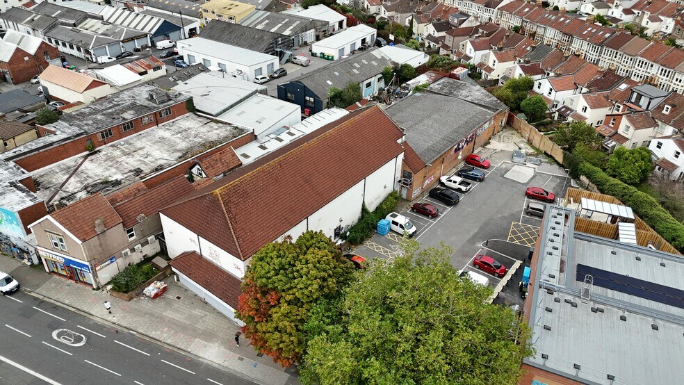 335 Gloucester Rd, Bristol à vendre - Photo principale – Image 1 sur 8