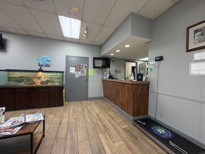 2200 W Oakland Park Blvd, Oakland Park, FL à vendre - Photo de l’immeuble – Image 3 sur 8