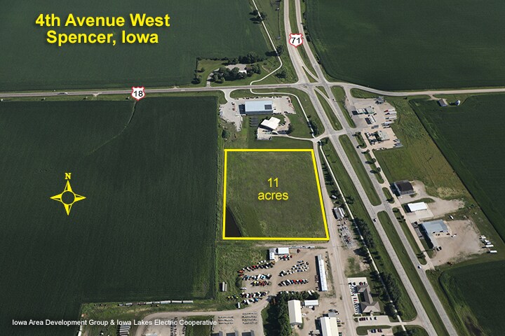 02 4th Ave, Spencer, IA à vendre - Photo de l’immeuble – Image 2 sur 2