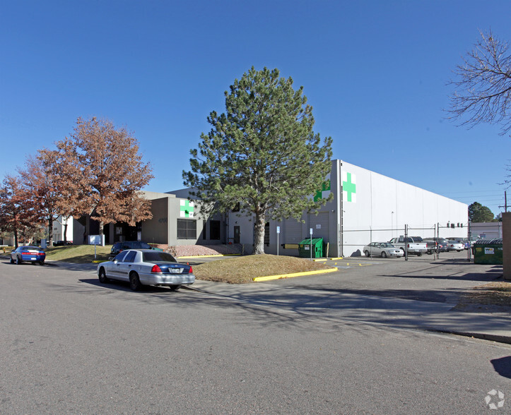4760 Nome St, Denver, CO à vendre - Photo de l’immeuble – Image 3 sur 4