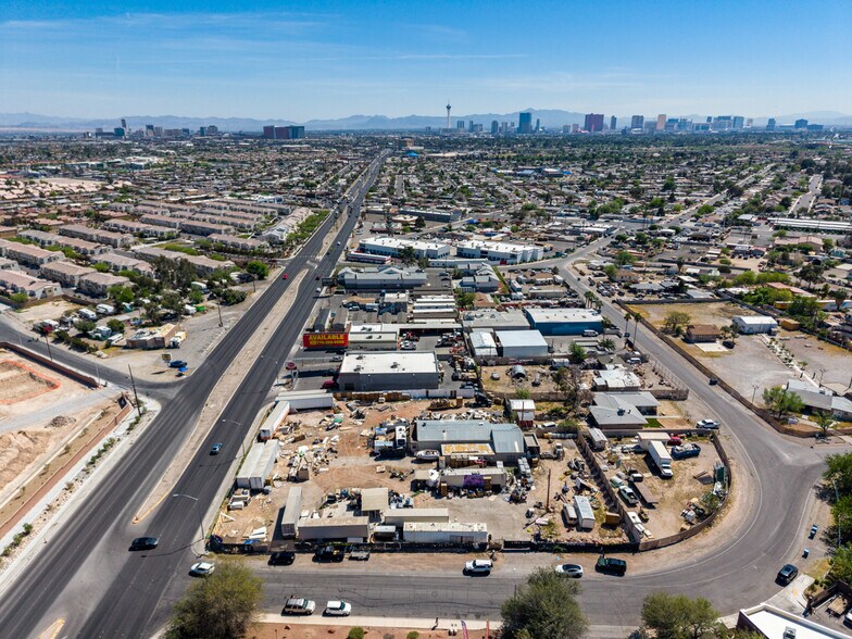 1775 N Rancho Dr, Las Vegas, NV à vendre - Photo de l’immeuble – Image 2 sur 35