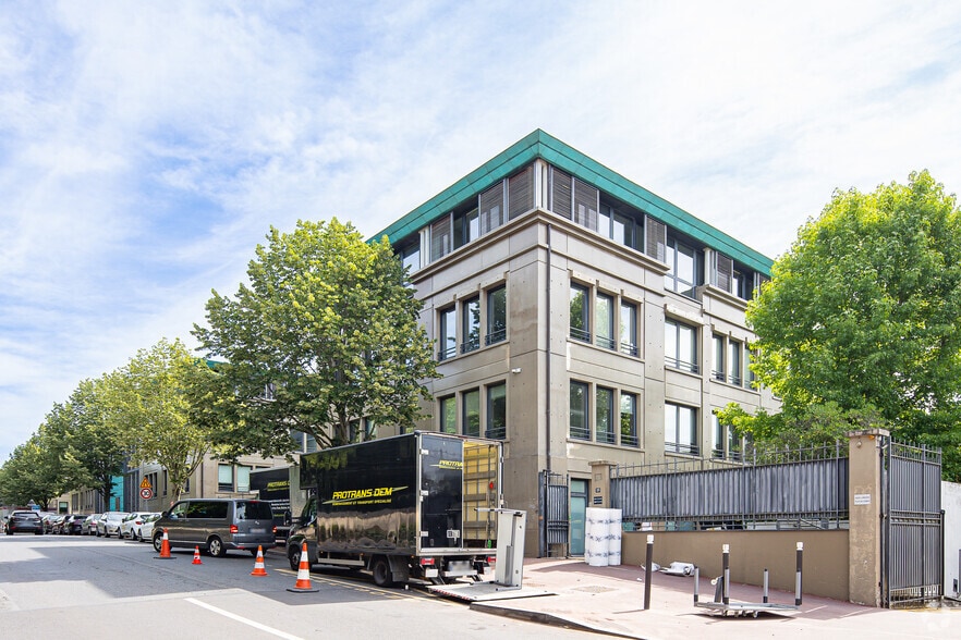 11-15 Avenue Lebrun, Antony à louer - Photo de l’immeuble – Image 2 sur 2