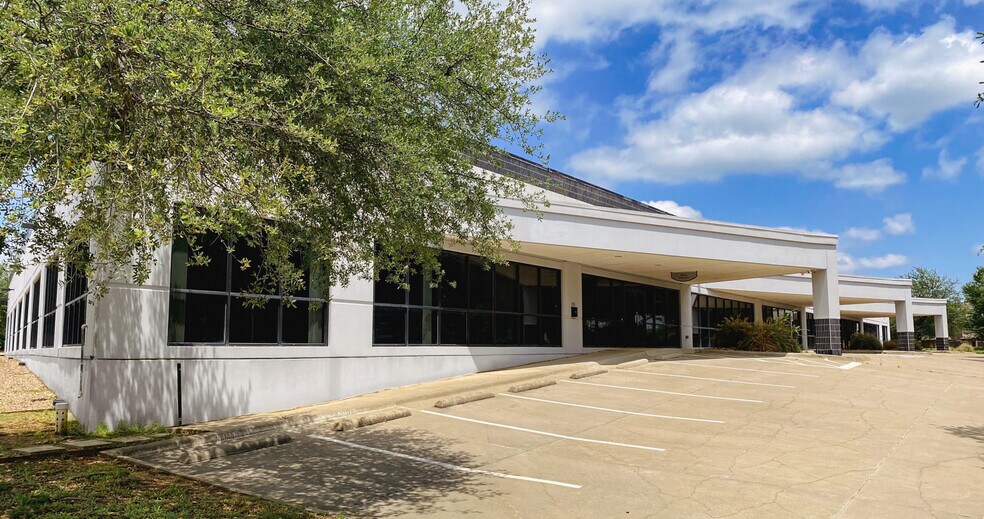 3033 W Royal Ln, Irving, TX à vendre - Photo de l’immeuble – Image 1 sur 14