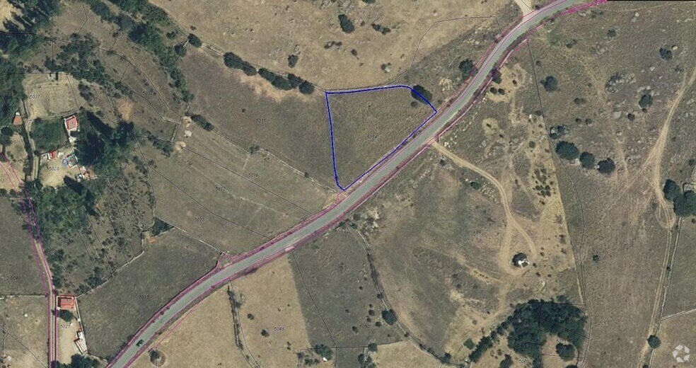 Terrain dans La Colilla, Ávila à vendre - Photo de l’immeuble – Image 3 sur 3