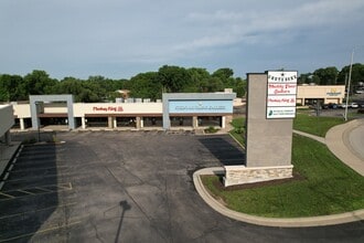 9500 Marshall Dr, Lenexa, KS à louer Photo de l’immeuble– Image 2 sur 5