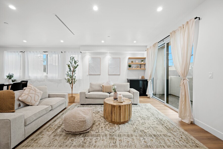 833 N McCadden Pl, Los Angeles, CA à vendre - Photo intérieure – Image 3 sur 21