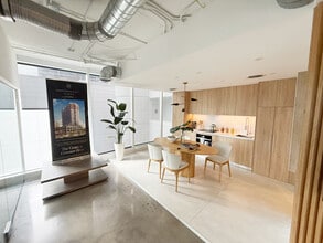 3050 Biscayne Blvd, Miami, FL à louer Photo intérieure– Image 2 sur 9