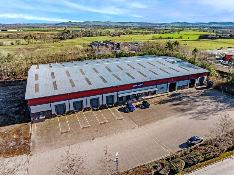 Irongray Rd, Dumfries à louer - Photo principale – Image 1 sur 4