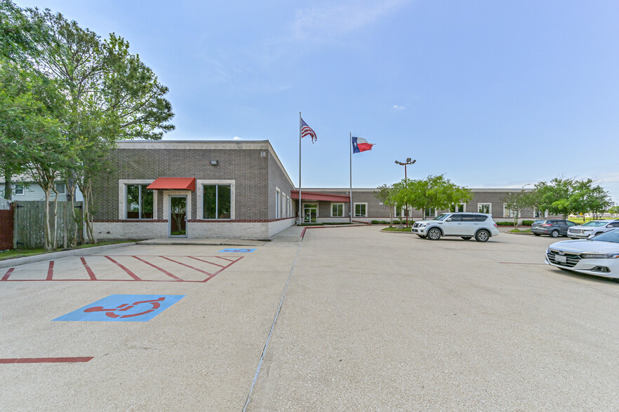 4701 Preston Ave, Pasadena, TX à vendre - Photo de l’immeuble – Image 3 sur 22