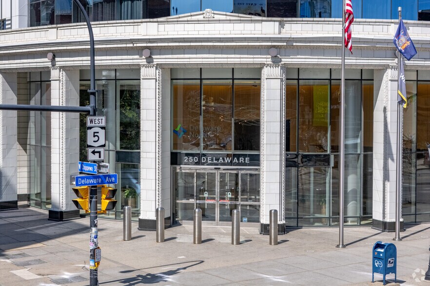 250 Delaware Ave, Buffalo, NY à louer - Photo de l’immeuble – Image 3 sur 25