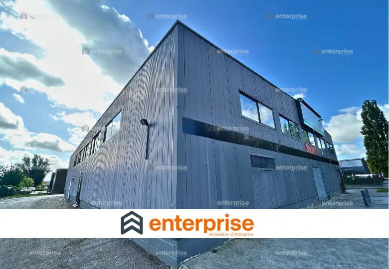 Local commercial dans Compiègne à louer - Photo de l’immeuble – Image 1 sur 4
