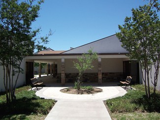 Plus de détails pour 2801 Osler Dr, Grand Prairie, TX - Local d'activités à louer