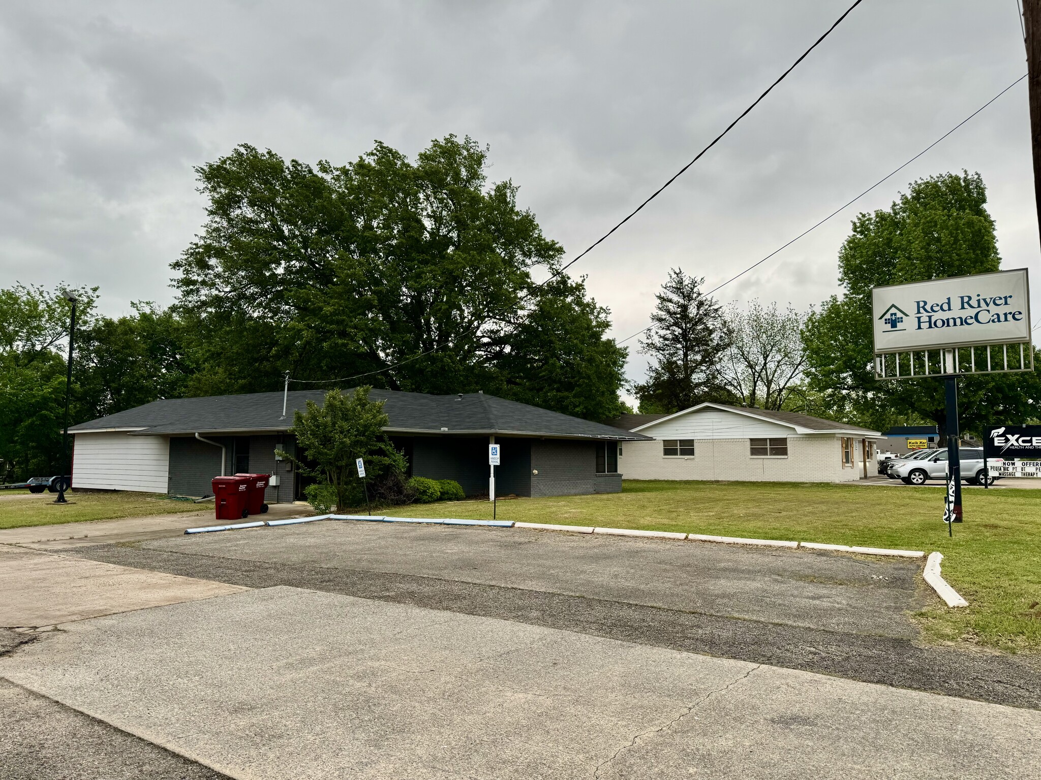 3185 Lamar Ave, Paris, TX à louer Photo de l’immeuble– Image 1 sur 17