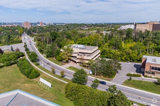 1785 Alta Vista Dr, Ottawa, ON - Vue aérienne  vue de carte - Image1