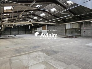 Industriel/Logistique dans Thônes à vendre Photo intérieure– Image 2 sur 8